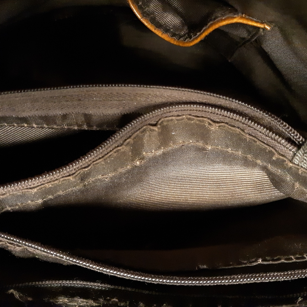 Backpack/Purse. Leather. Amazon. - Picture 7 of 7
